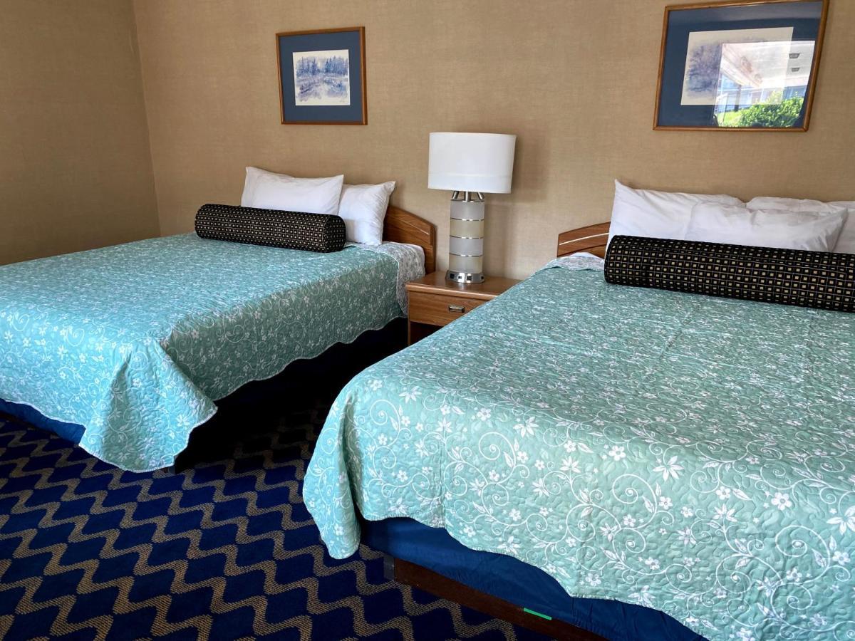 Economy Lodge 682 Main St Sturbridge Bagian luar foto
