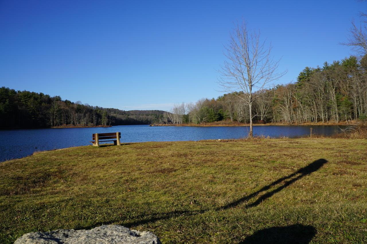 Economy Lodge 682 Main St Sturbridge Bagian luar foto